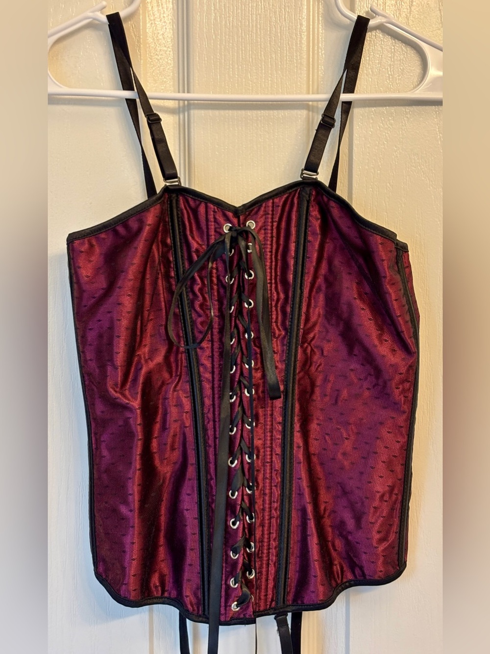 Women’s Lace-Up Satin Corset Top in Burgundy ~ Women’s Medium ~